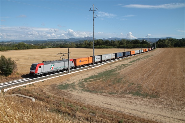 Sostenibilità, viaggia in treno il 50% dell’export europeo di Conserve Italia 